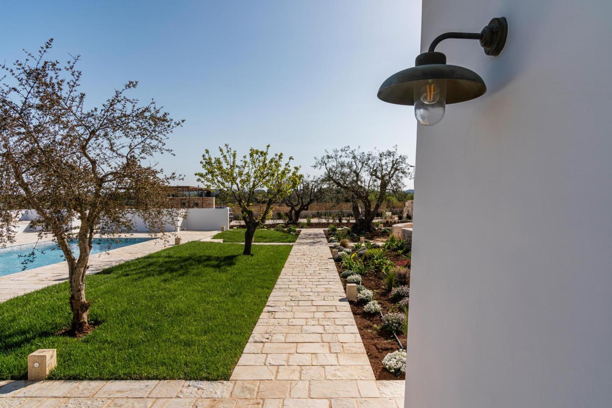 Trullo Jale - Boutique Apartments Ostuni Eksteriør bilde